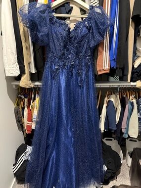 Elegant Navy Blue Sparkle Tulle Wedding Dress